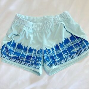 Light blue Ivivva shorts size 10 girls in great condition